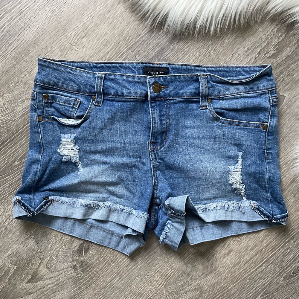 👖CELEBRITY PINK Denim Shorts Rolled Up Hem, Stretchy, Ripped, Frayed